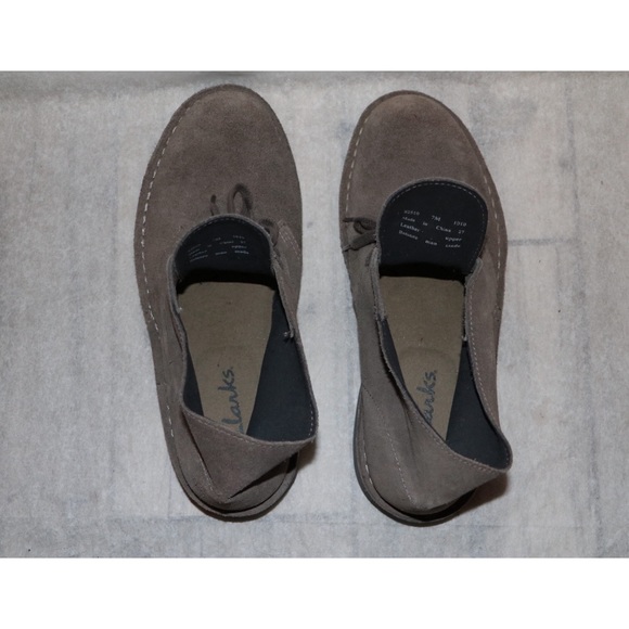 Clarks Bushacre 2 Gray Chukka Boots